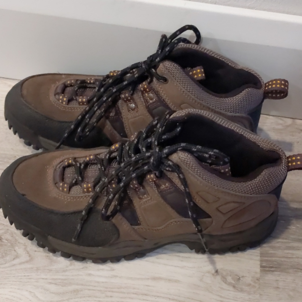 High sierra hiking boots